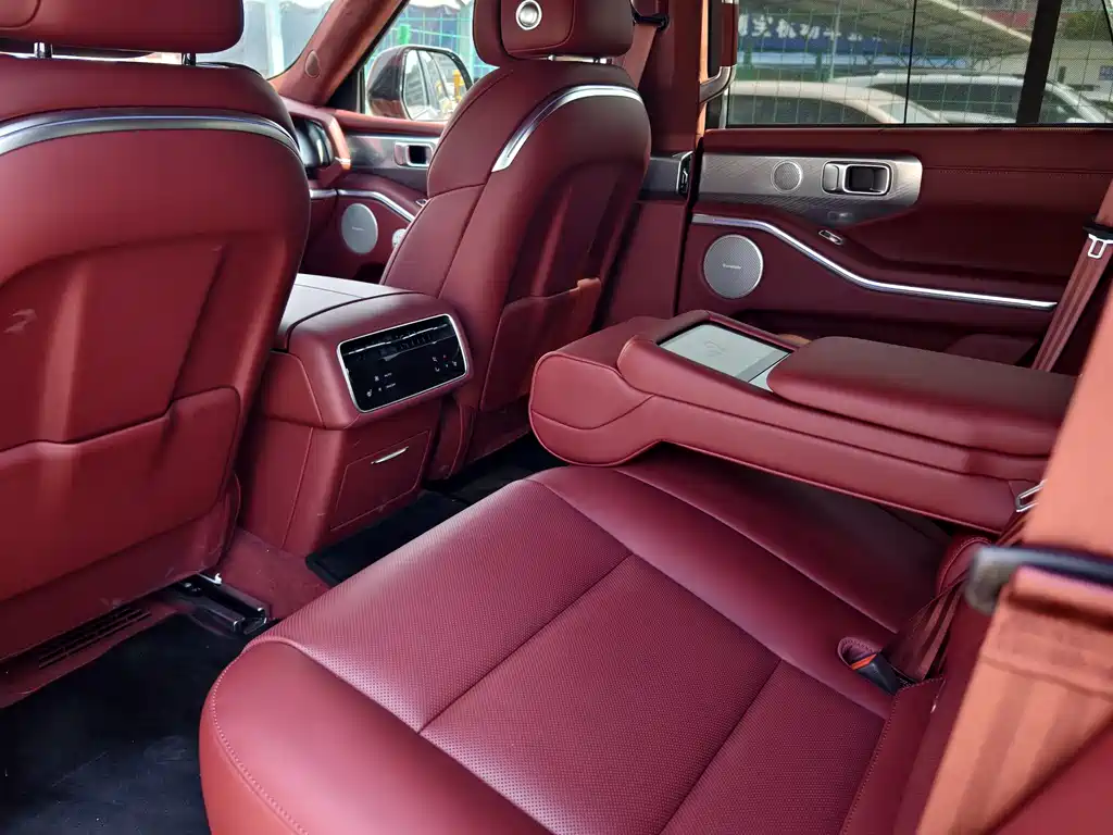 TANK TANK 700 NEW ENERGY