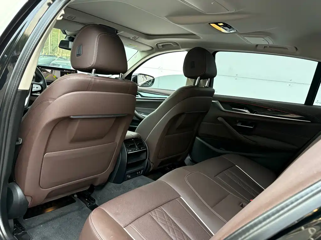 BMW 5 Series 5 2022 525Li Luxury