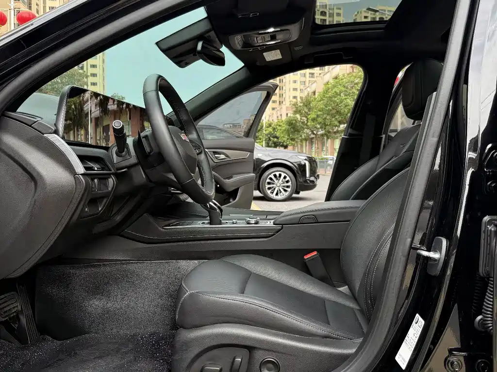 Cadillac CT5 — миниатюра 25