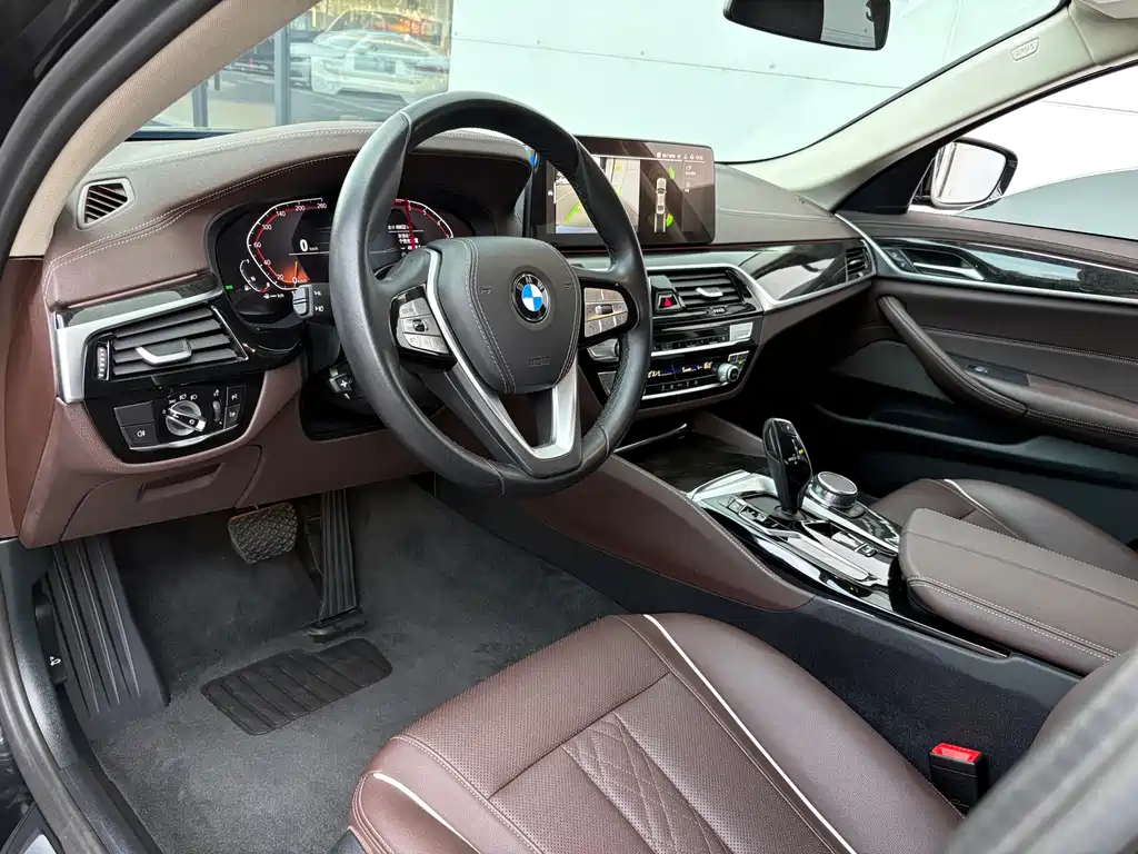 BMW 5 Series 5 2022 525Li Luxury