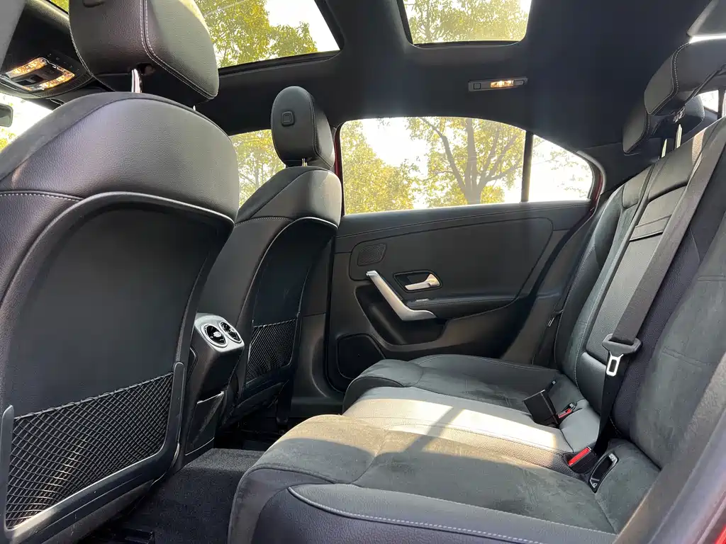 Mercedes-Benz A-Class — миниатюра 11