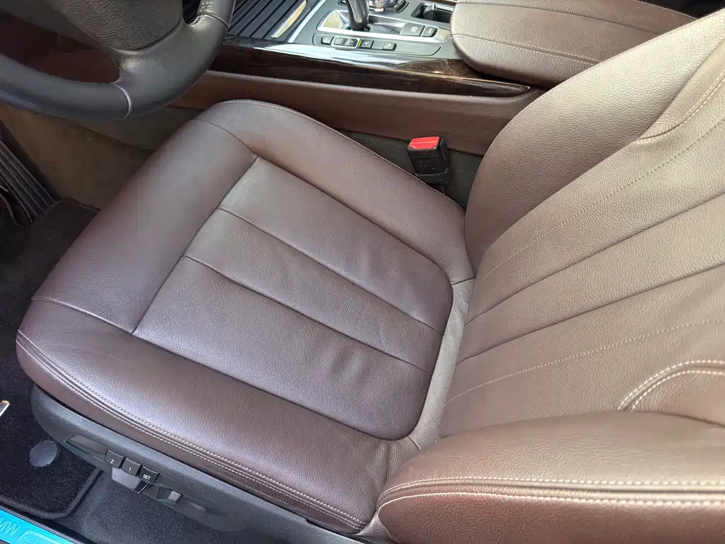 BMW X5 (Import) — миниатюра 15