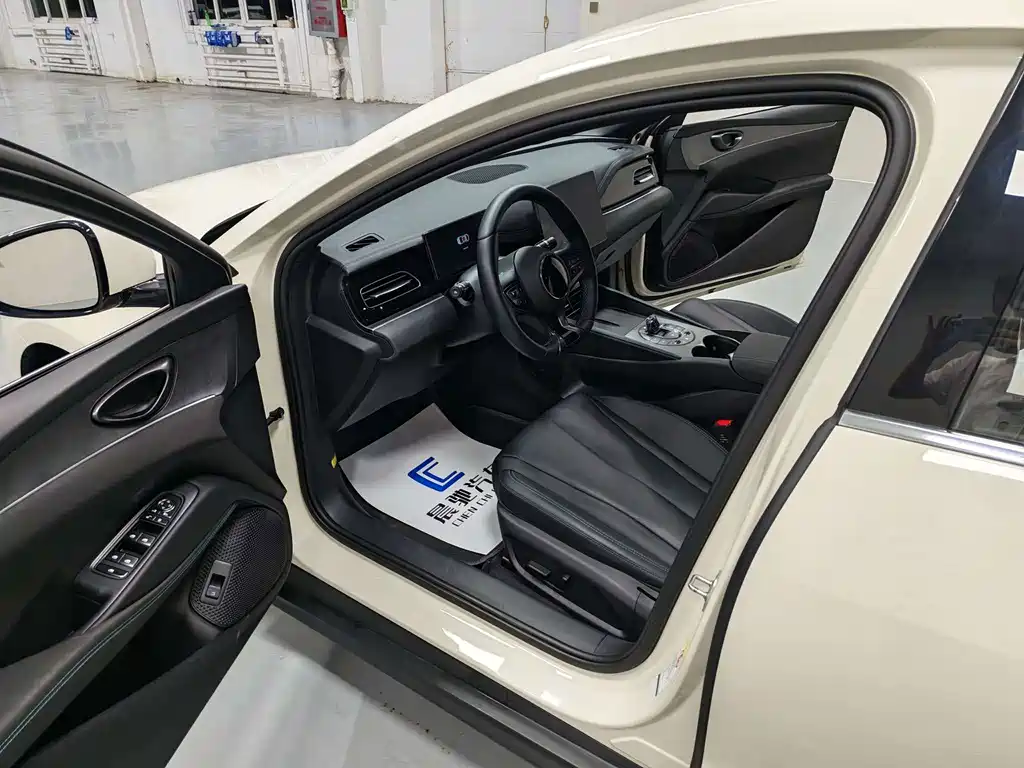 BYD Seal 06 — миниатюра 10