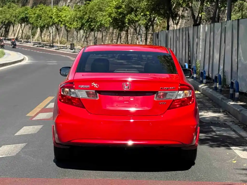 Honda Civic — миниатюра 7