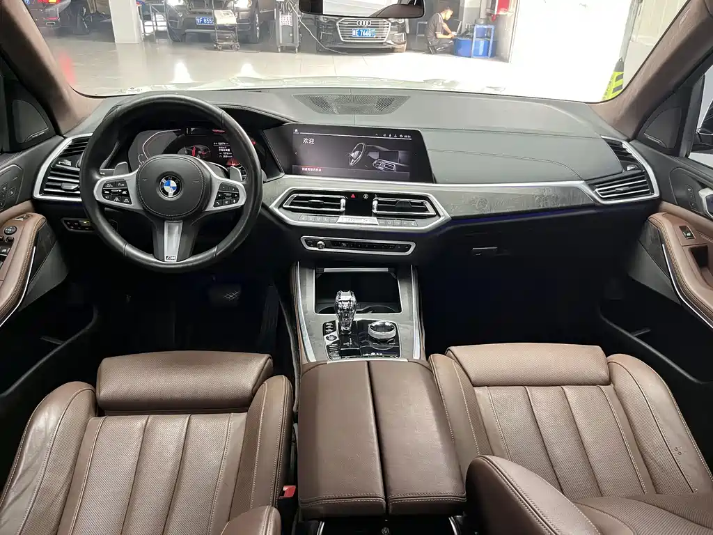 BMW X5 (Import) — миниатюра 13
