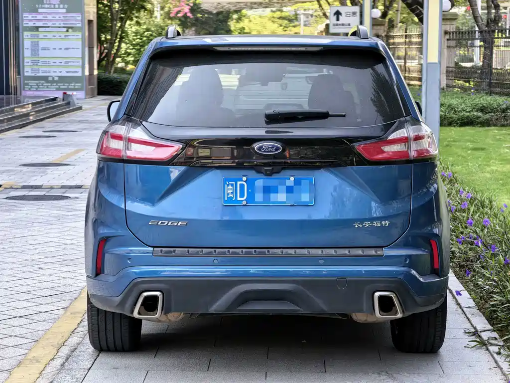 Ford Edge — миниатюра 5