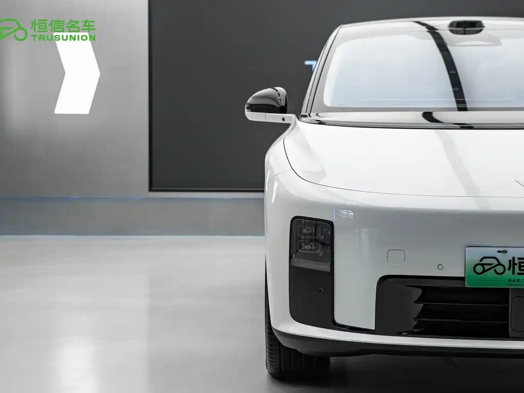Li Auto Li i8 — миниатюра 8