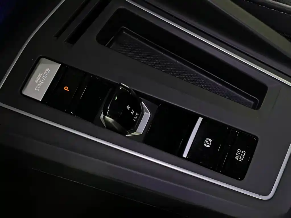 Volkswagen Golf — миниатюра 17