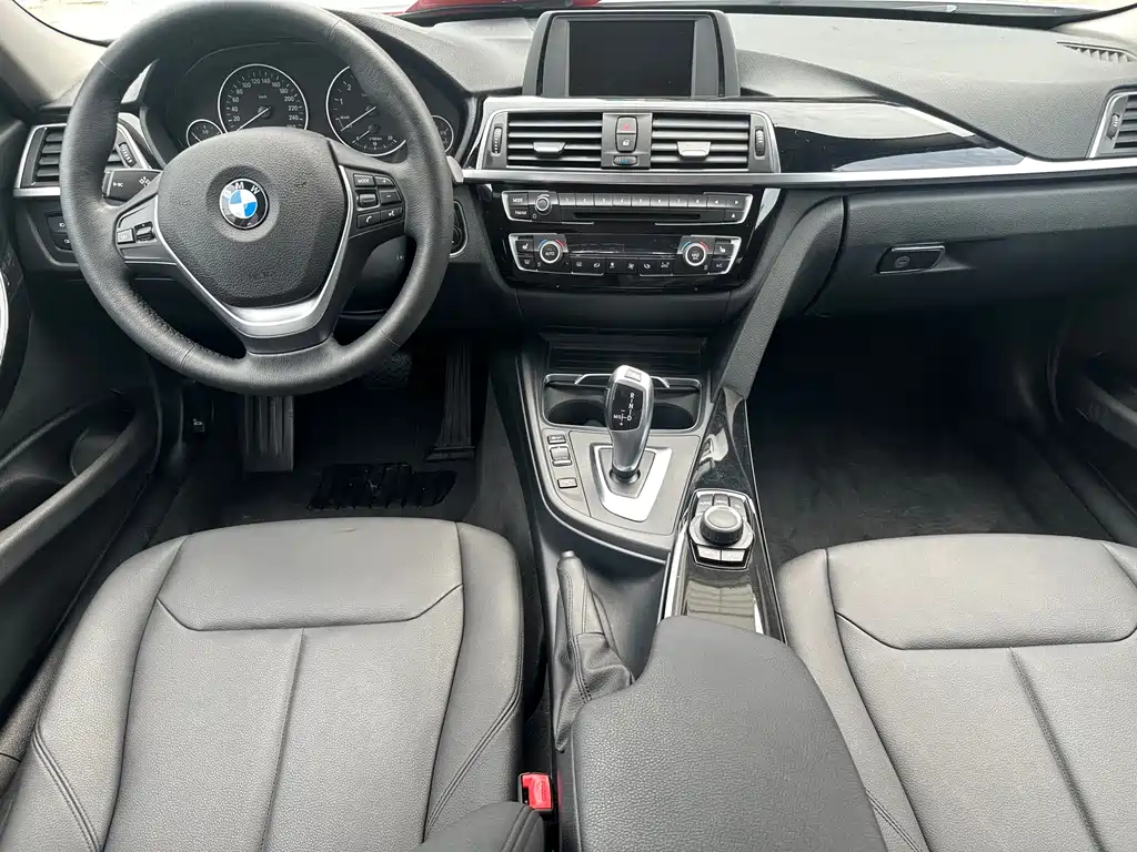 BMW 3 Series - фото 10