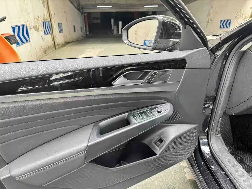 Volkswagen Passat — миниатюра 7