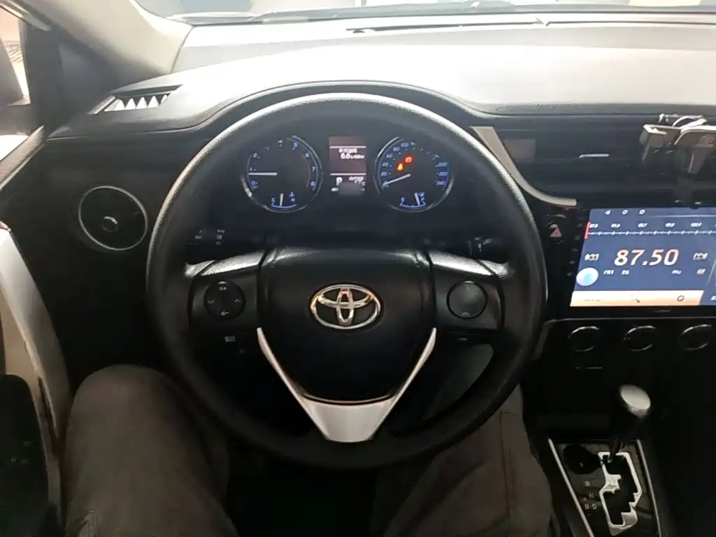 Toyota Corolla — миниатюра 11