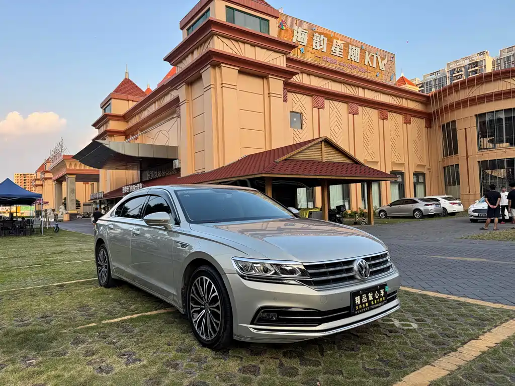 Volkswagen Phideon — миниатюра 3