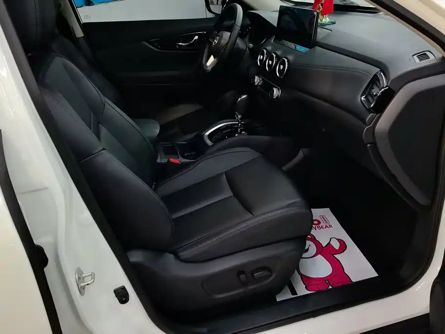 Nissan X-Trail — миниатюра 8