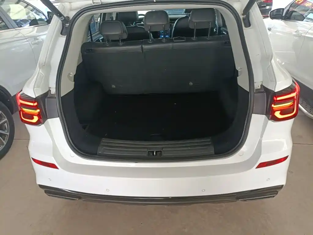 Roewe RX5 — миниатюра 19