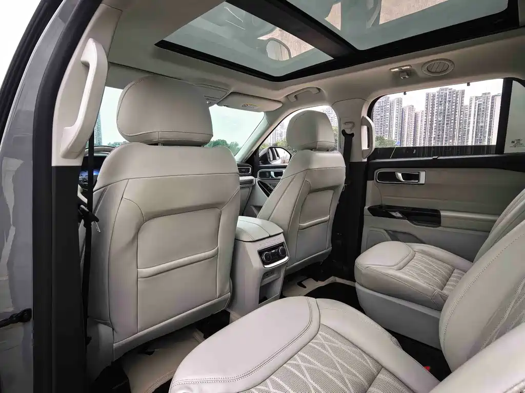 Ford Explorer — миниатюра 25