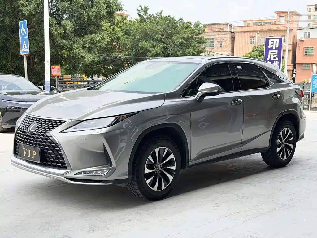 Lexus RX 2022