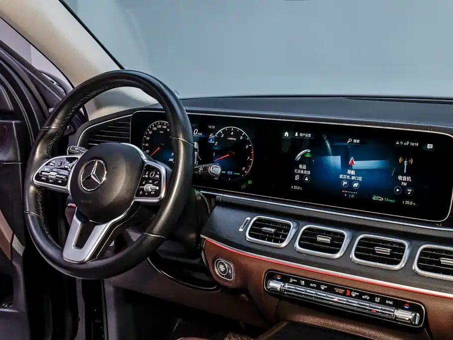 Mercedes-Benz GLE (Import) — миниатюра 27