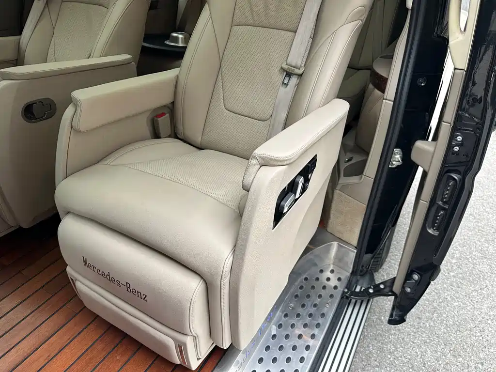 Mercedes-Benz Viano — миниатюра 20