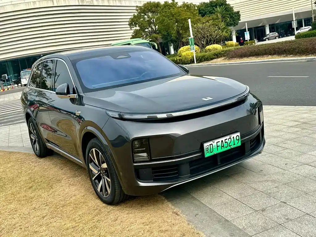 Li Auto IDEAL L8