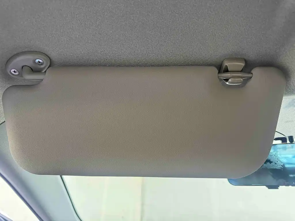 Toyota Yaris L — миниатюра 27