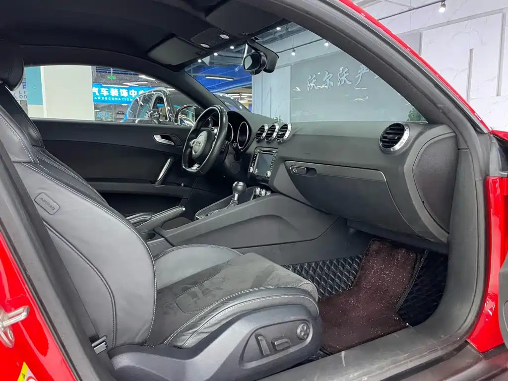 Audi TT — миниатюра 7