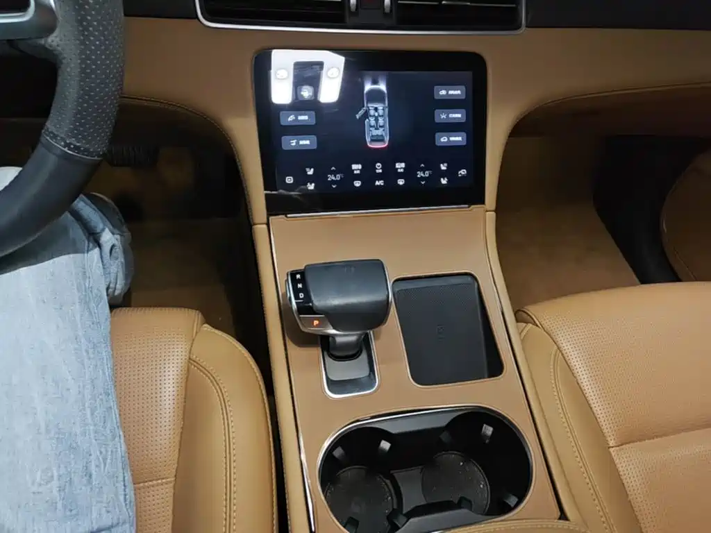 Li Auto Li ONE — миниатюра 14