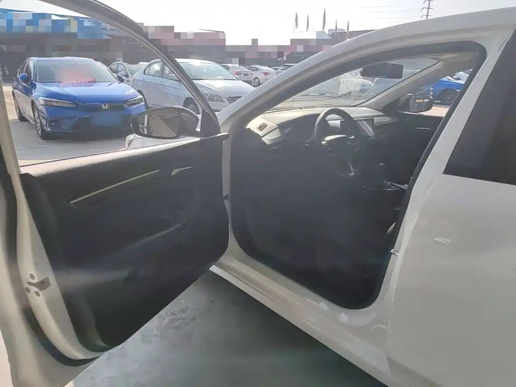 Roewe i5 — миниатюра 16