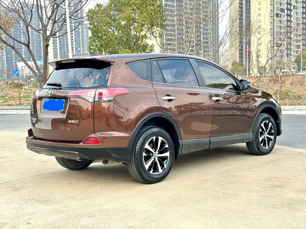 TOYOTA RAV4 RONGFANG