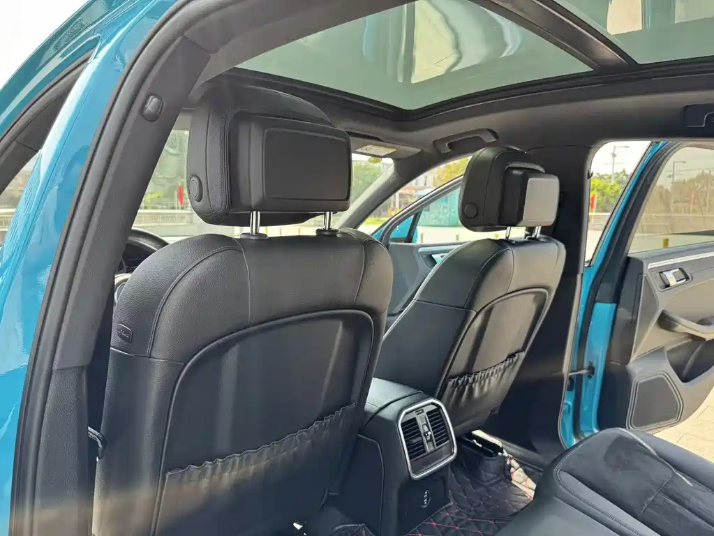 Porsche Macan — миниатюра 15