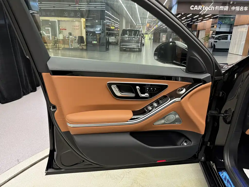 Mercedes-Benz S-Class — миниатюра 16