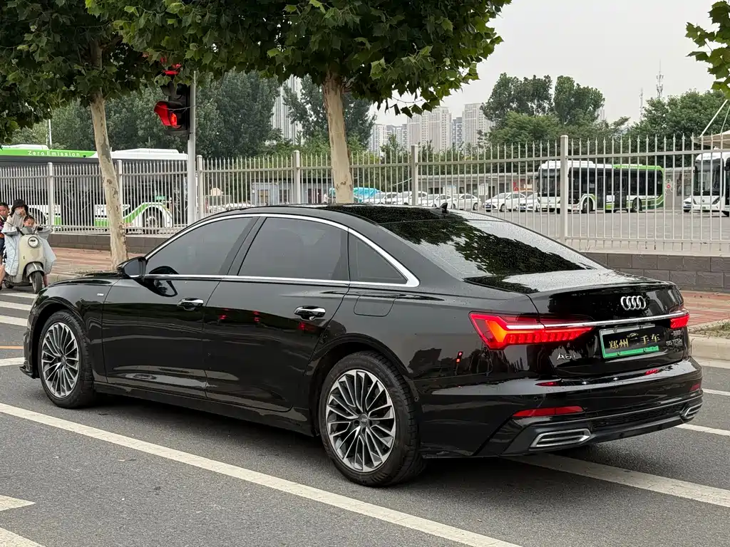 Audi A6L 2020 55 TFSI e quattro