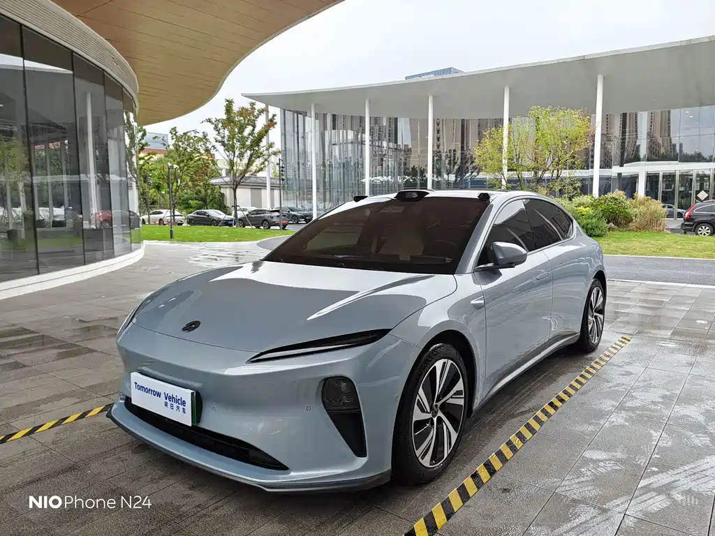 NIO ET5
