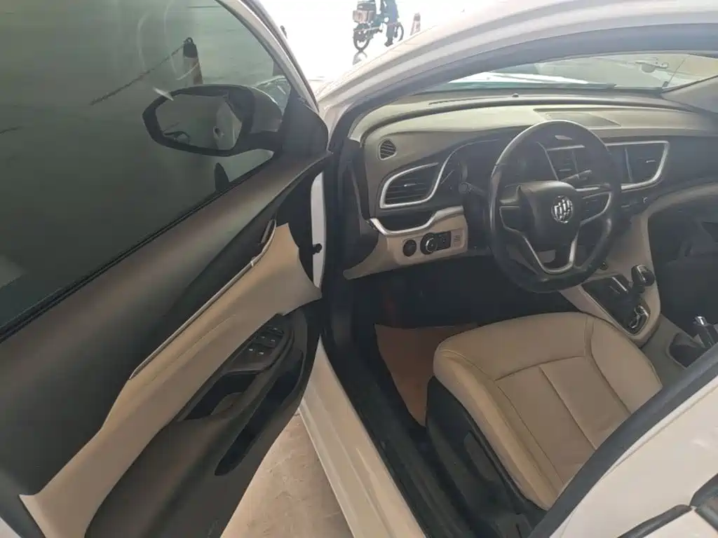 Buick Excelle — миниатюра 16