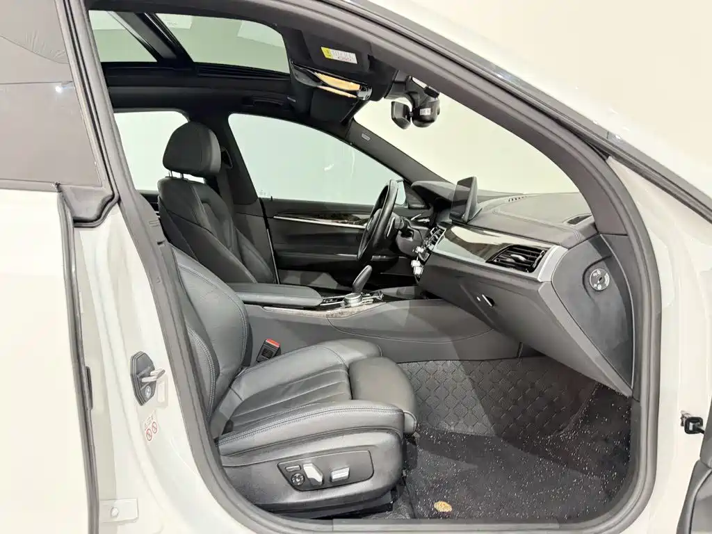 BMW 6 Series GT — миниатюра 18