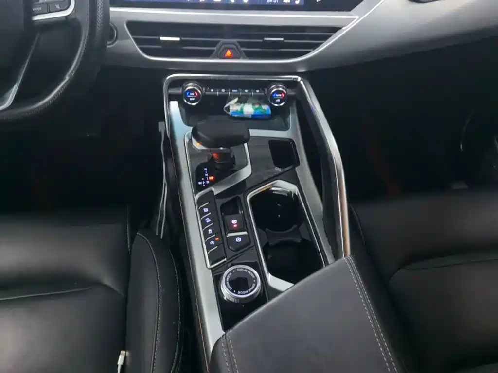 Geely Xingyue — миниатюра 14