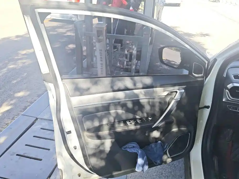 Geely Binyue — миниатюра 7