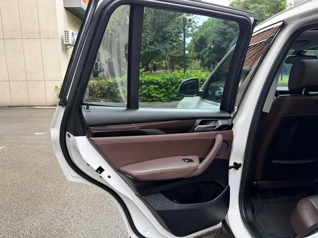 BMW X3 (Import) — миниатюра 6
