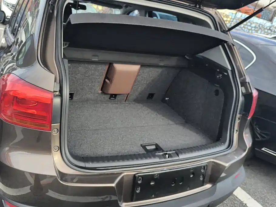 Volkswagen Tiguan — миниатюра 4