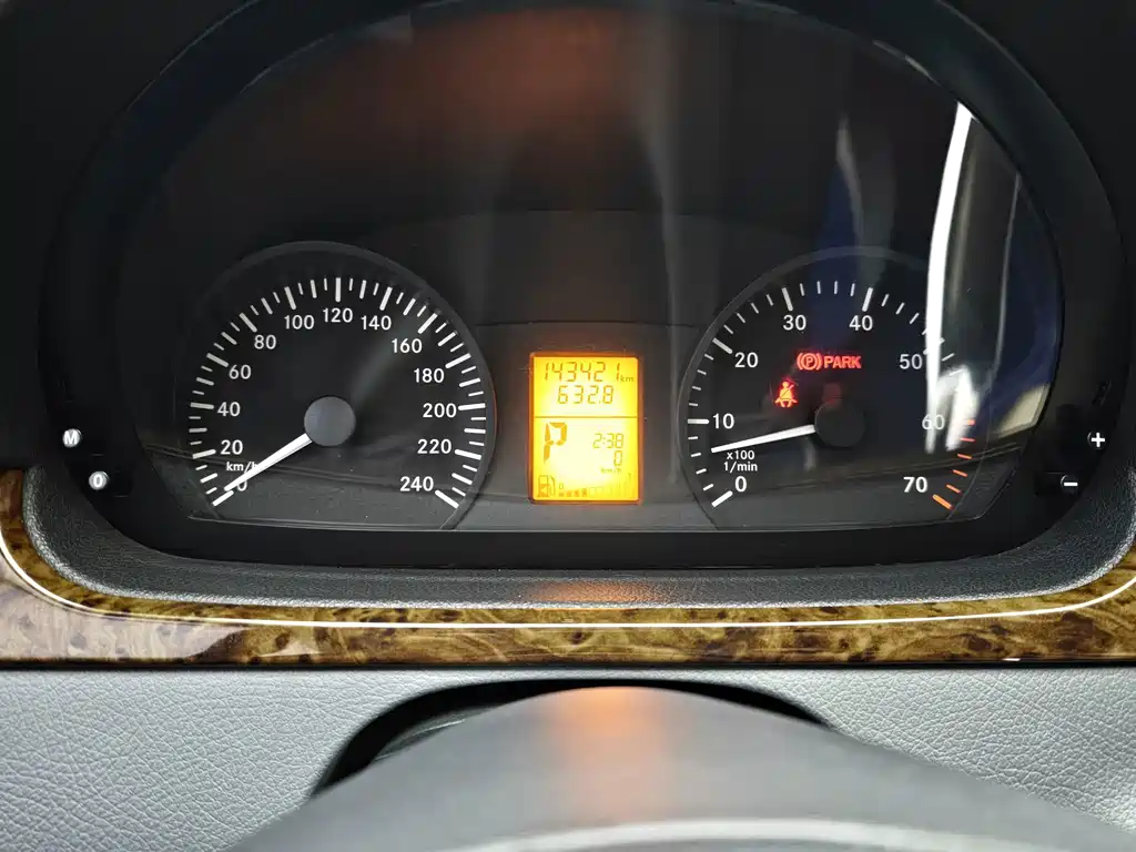 Mercedes-Benz Vito — миниатюра 15