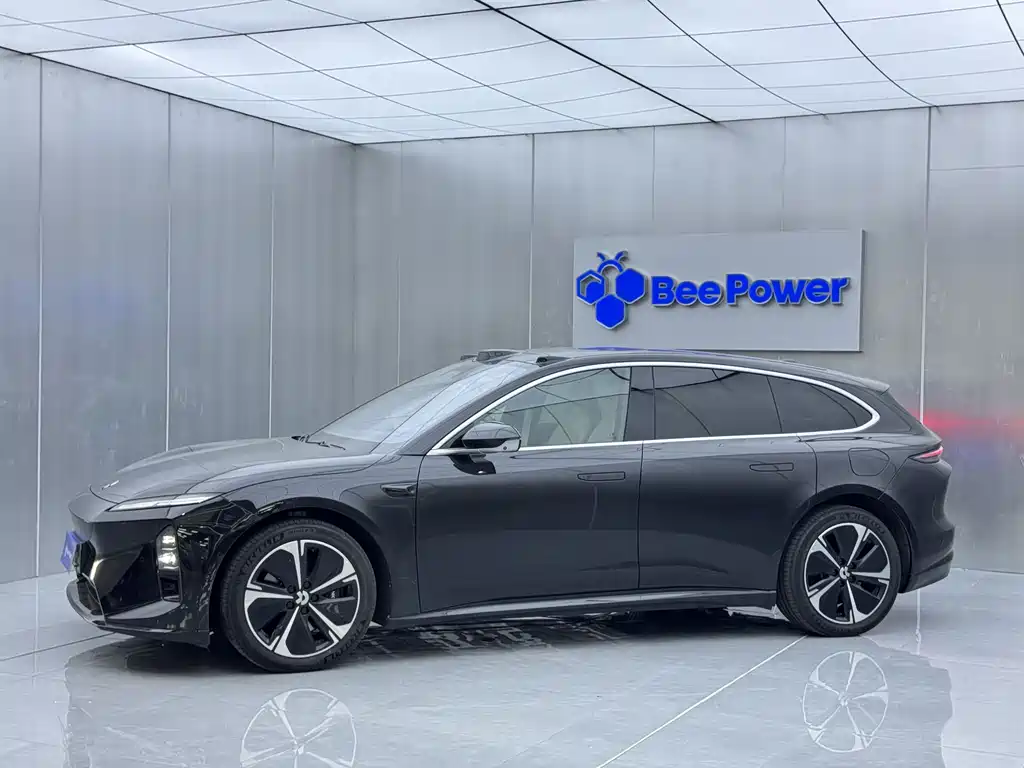 NIO ET5T 2025 75kWh Touring
