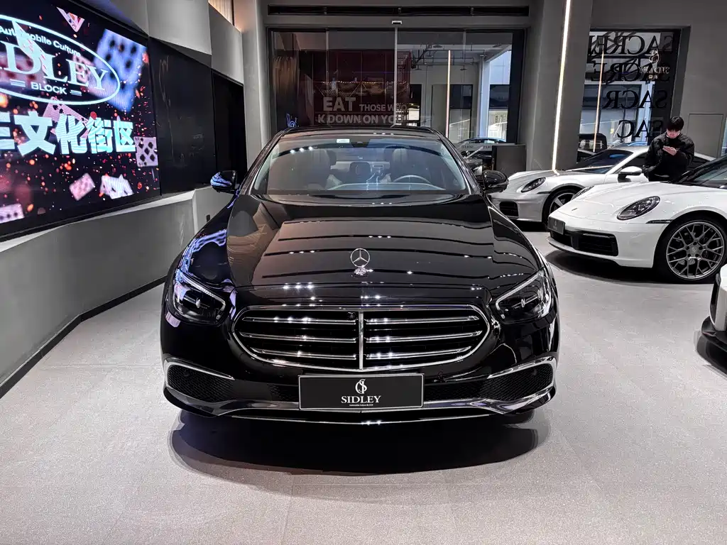 MERCEDES-BENZ E CLASS