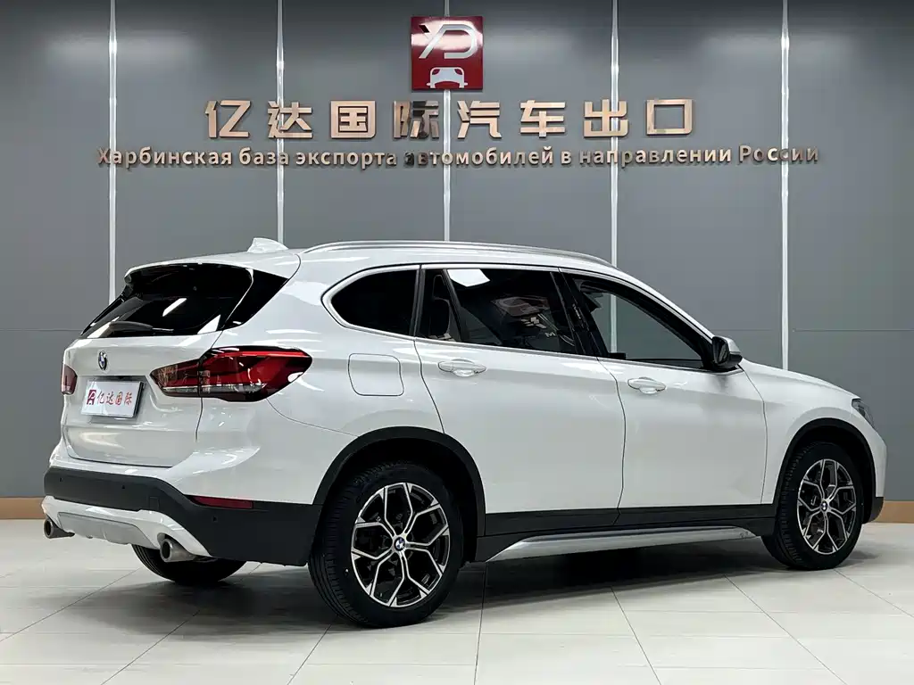 BMW X1 — миниатюра 6