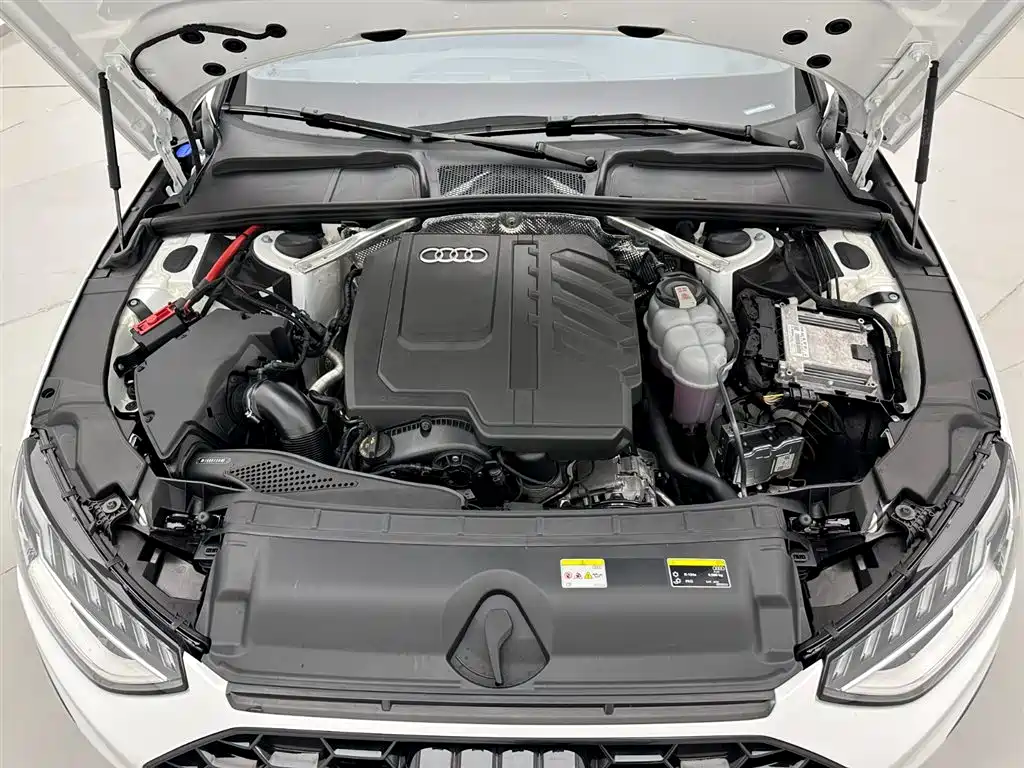 Audi A4L id 4669288 из Китая 27