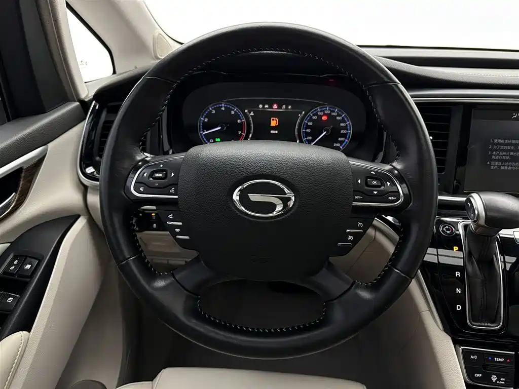 GAC M8 2018 320T Luxury
