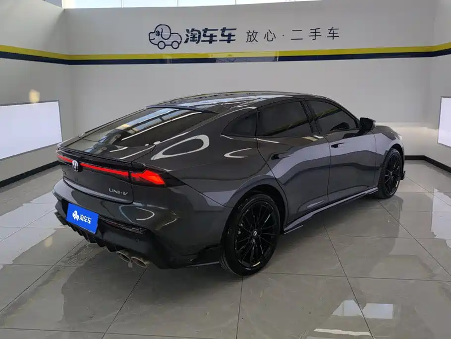 Changan UNI-V — миниатюра 3