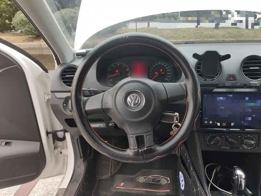 Volkswagen Jetta — миниатюра 6