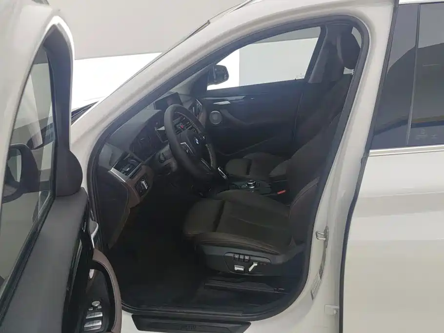 BMW X1 — миниатюра 9