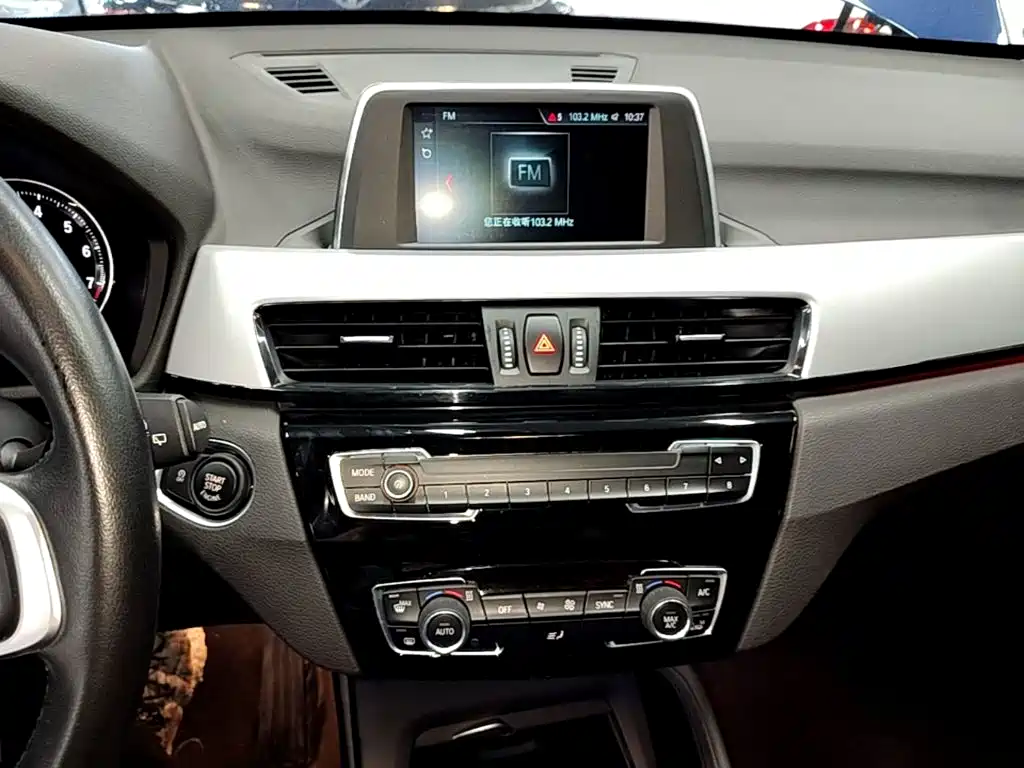 BMW X1 — миниатюра 13