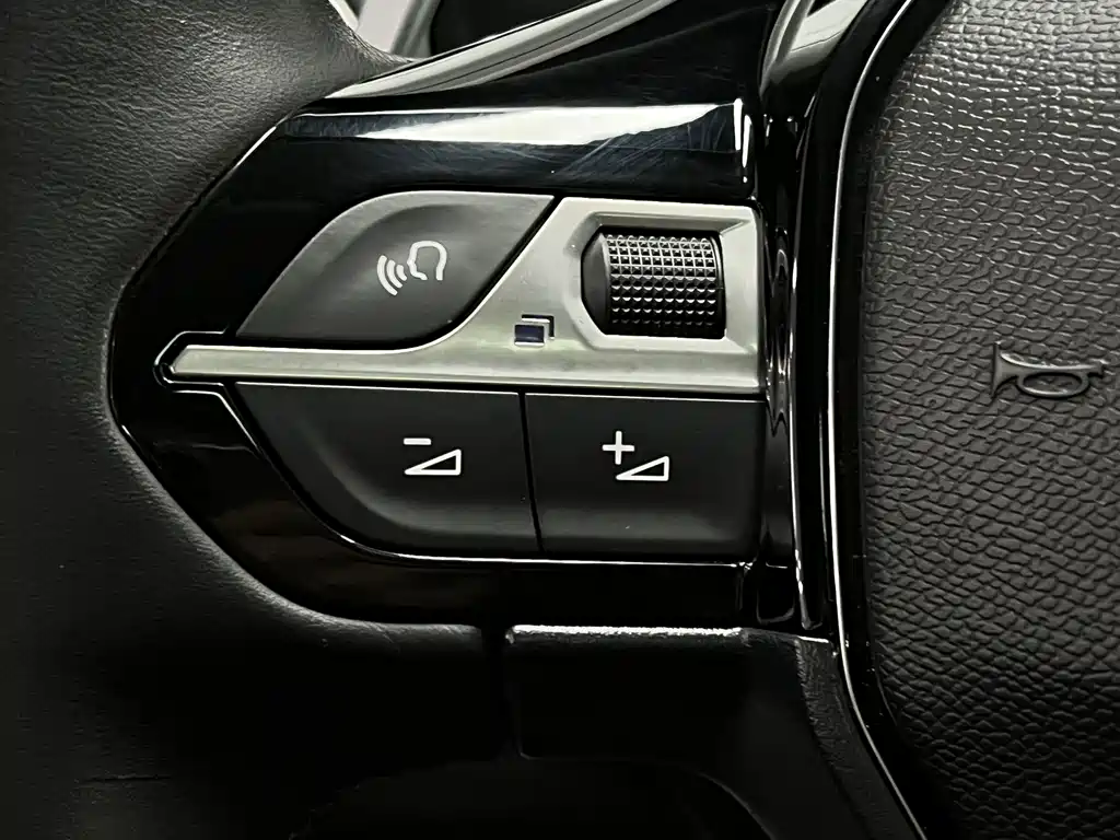 Peugeot 4008 — миниатюра 32