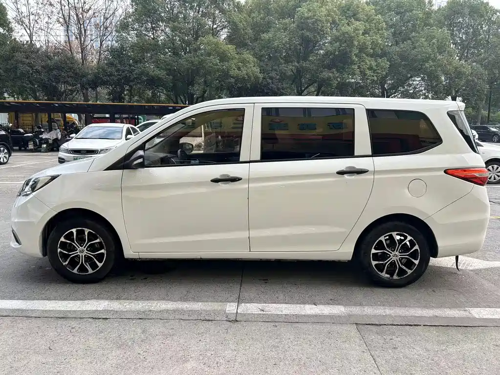 CHANGAN CHANGAN AUCHAN A600EV